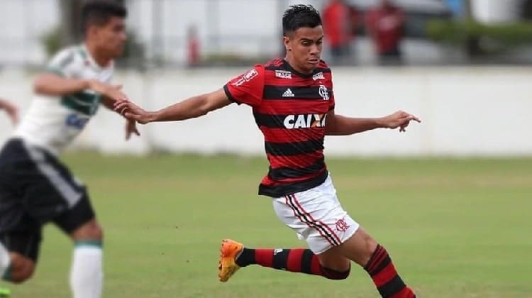 Reinier llega a la casa blanca