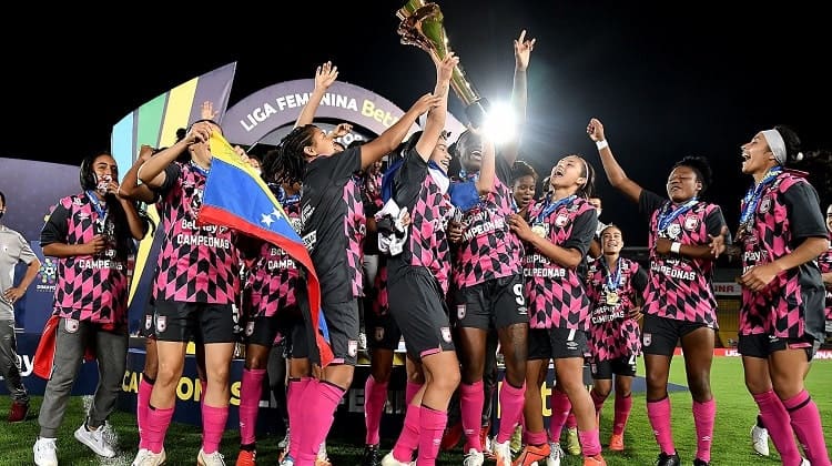 Las leonas lograron el objetivo de ser campeonas