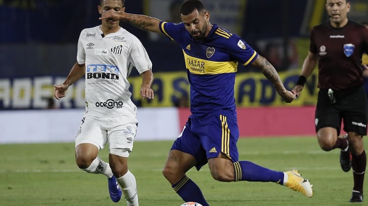 El famoso VAR determinante en el empate entre Boca y Santos