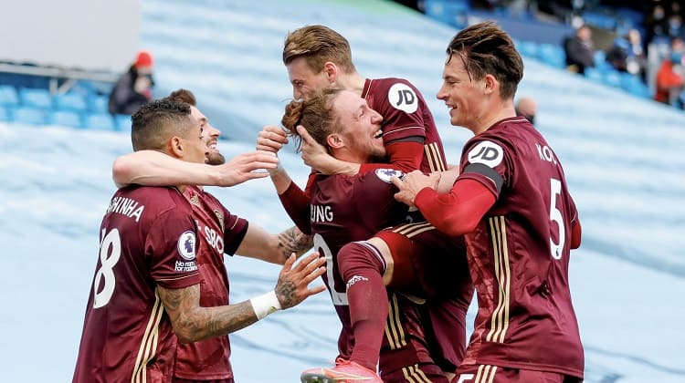 Leeds United derrotó al Manchester City