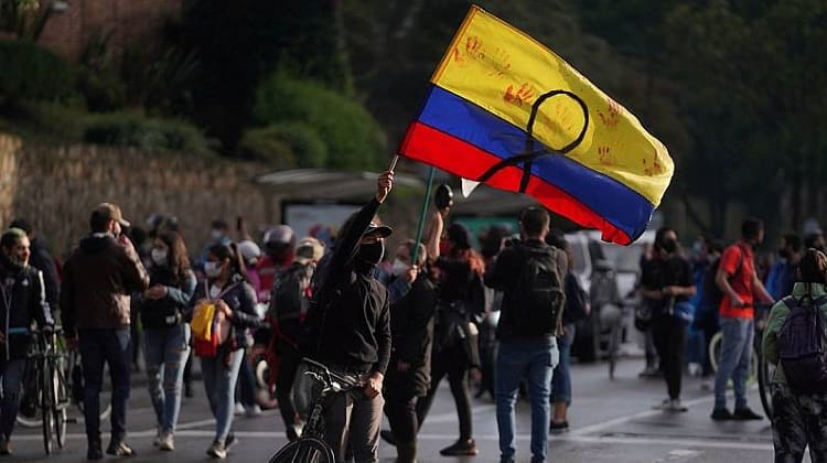 Siguen manifestaciones, contra la administración Duque