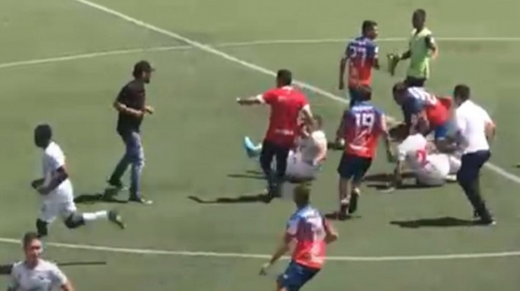Los futuros vándalos del fútbol