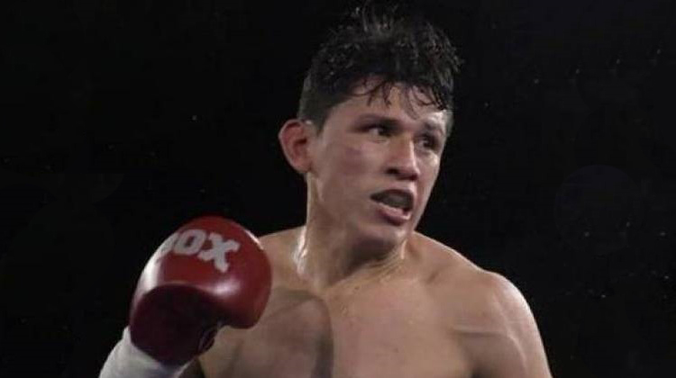 El boxeador Luis quiñones se debate entre la vida y la muerte