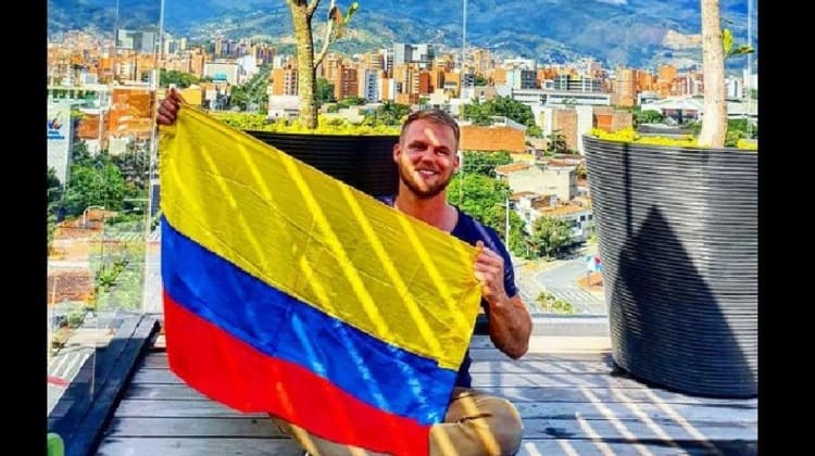 Amenazado alemán, por ponerse camiseta de la selección colombiana