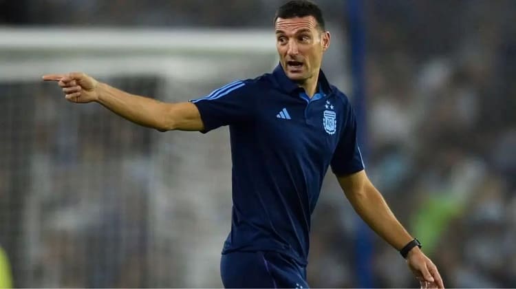 Scaloni en la cuerda floja por no apoyar candidato del presidente de la AFA